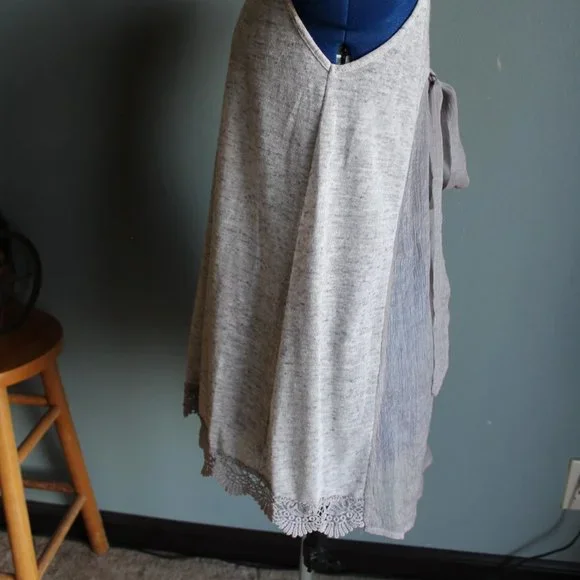 A'reve Anthropologie Women's Light Gray Sheer Back Bow Tank Top ~S~ - Picture 5 of 9